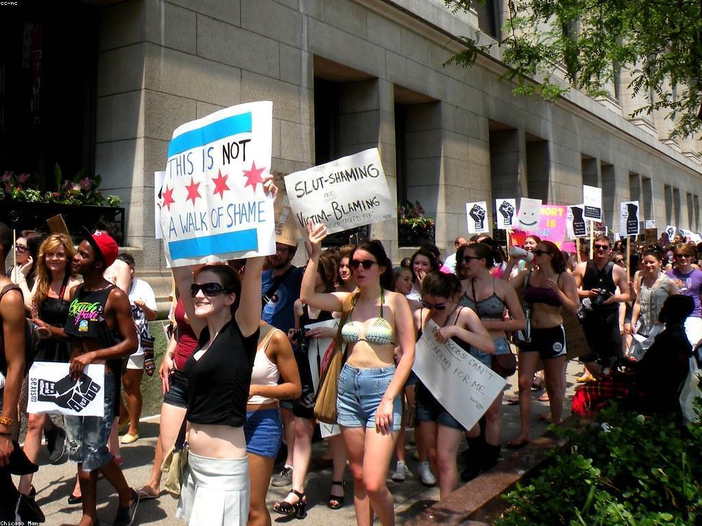 ព្រឹត្តិការណ៍ស្លុត: ការលេងប្រពៃណីនៃស្លុតកំសាន្តនៅកម្ពុជា