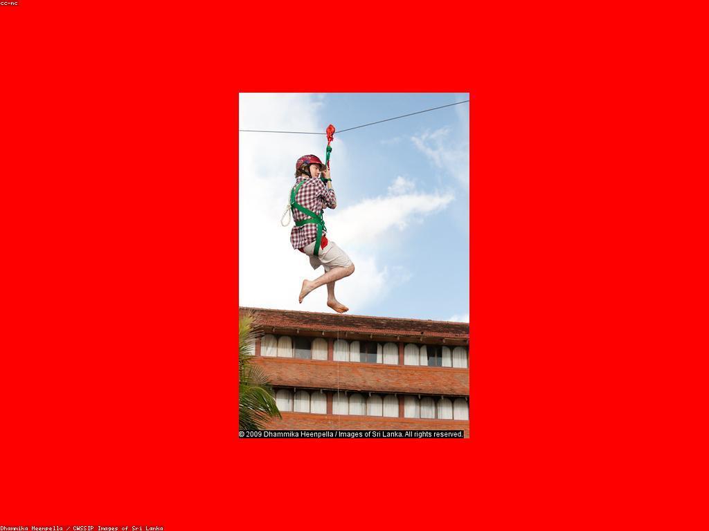 ព្រឹត្តិការណ៍ស្លុត: ការប្រមើលនិងការលេងមហោស្រព